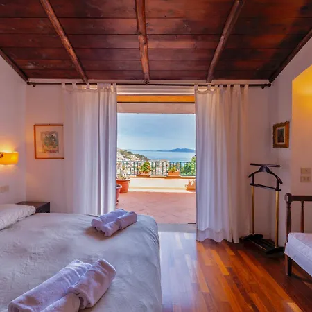 Apartmán Porto S. Stefano Elegant House + Swimming Pool *