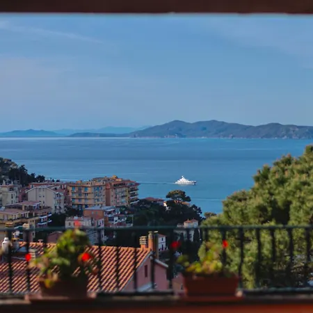 Apartmán Porto S. Stefano Elegant House + Swimming Pool